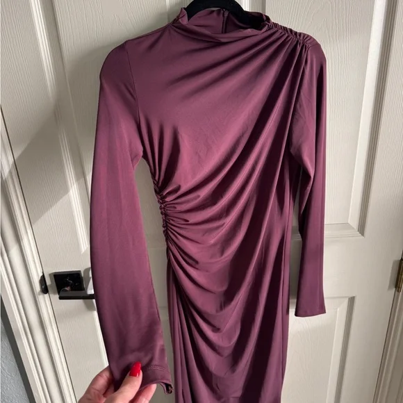 Zara Long Sleeve Dress - Picture 4 of 8